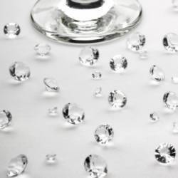 CRISTALITOS EN FORMA DE DIAMANTES