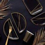 Pratos feitos de papel - Preto com Dourado.