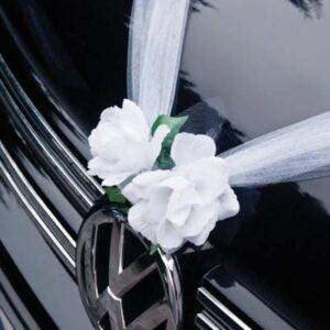 Decoração para carro guirlanda de casamento