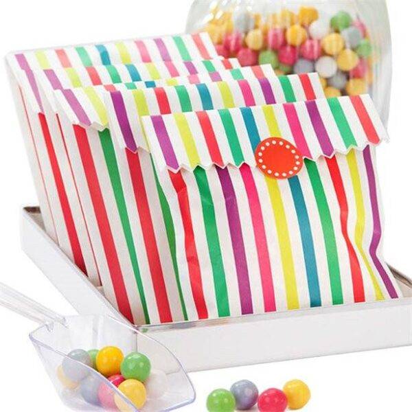 Sacos de papel com listra arco-íris